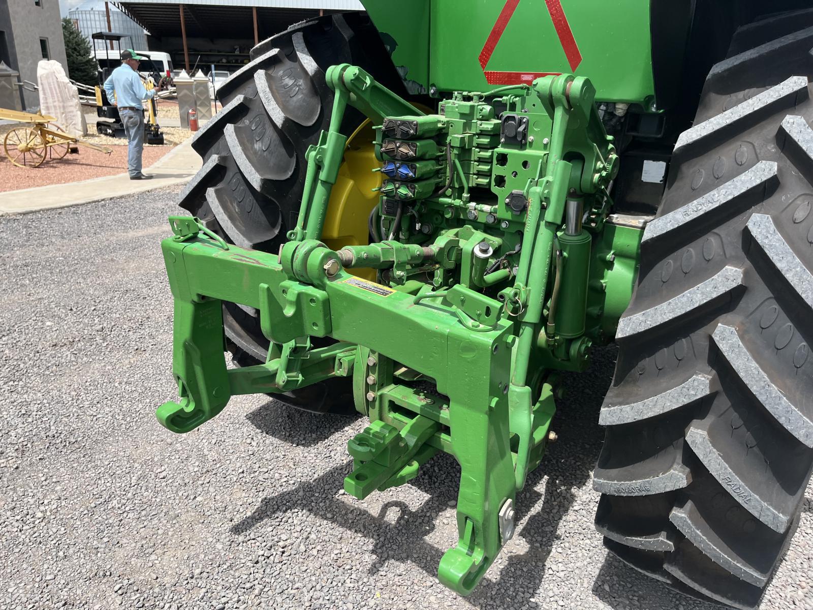 ./imagenes/INVOICE/2019/18103/JOHN DEERE 7270R (10).JPG